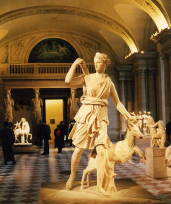 Photo of statue in Louvre