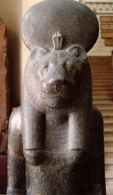 Photo of statue in Cairo Museum