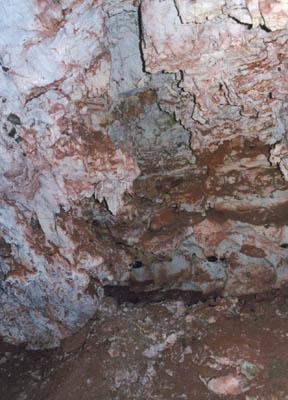 Photo inside Wind Cave by John Hunter