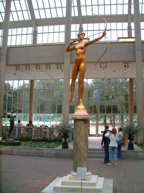 photo of statue at the Metropolitan Museum of Art, NYC